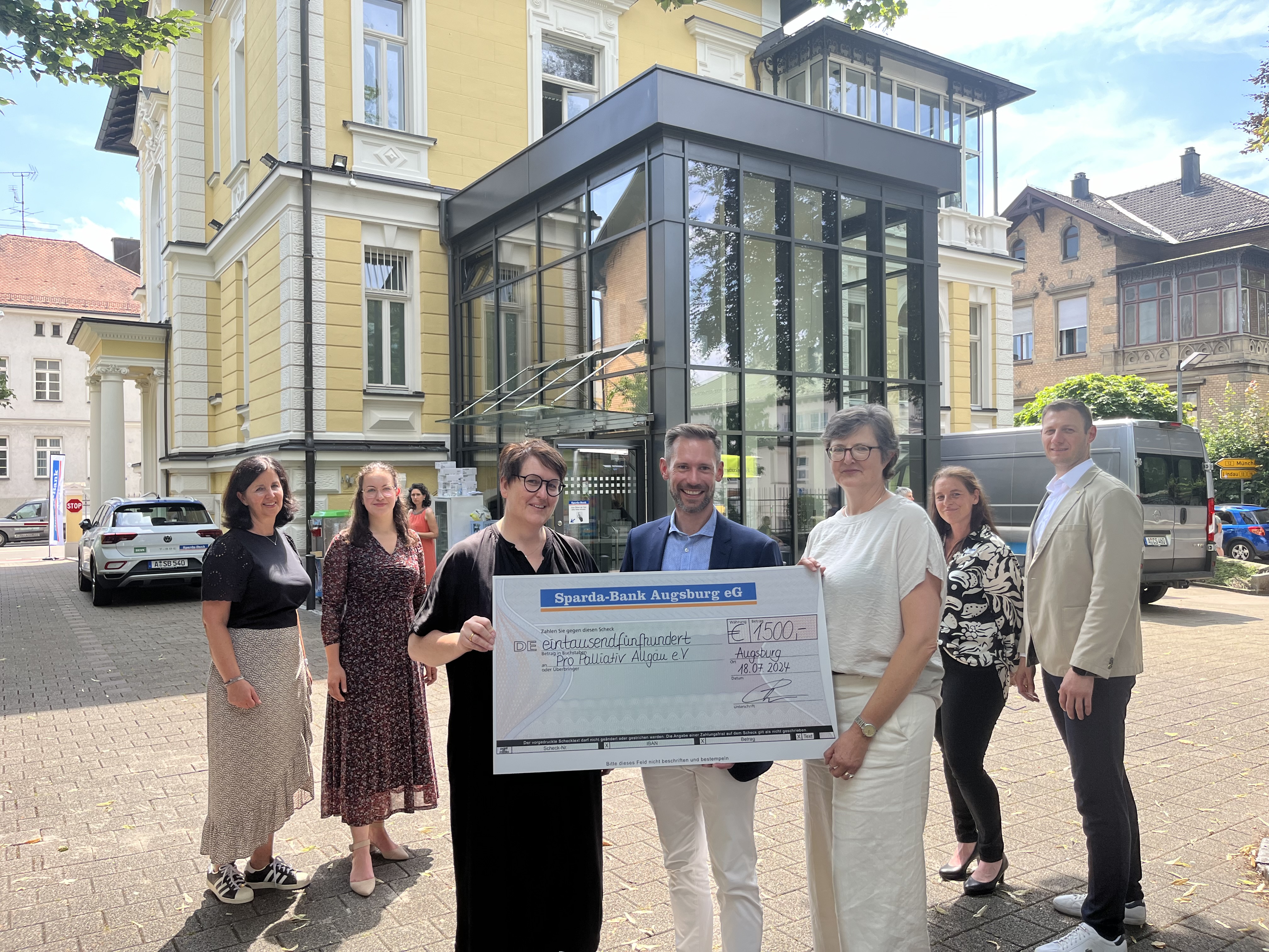 Spendenübergabe Sparda Augsburg-Kempten